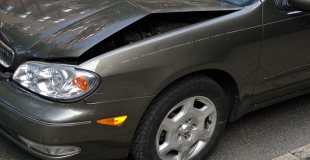 Assurance auto au tiers ou assurance tous risques : avantages, inconvénients
