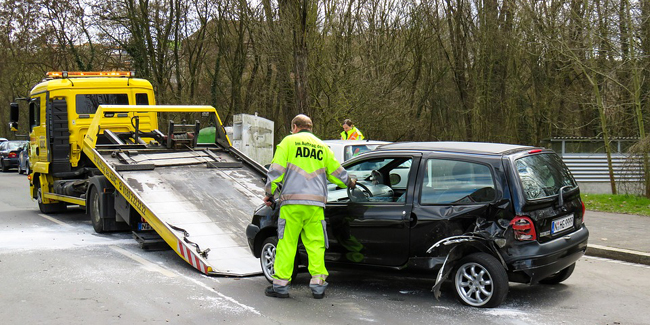 Chutes de neige : la garantie assistance de l'assurance auto en cas de  panne ou d'accident - France Assureurs