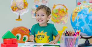 Faut-il souscrire une assurance scolaire ? Avantages et inconvénients